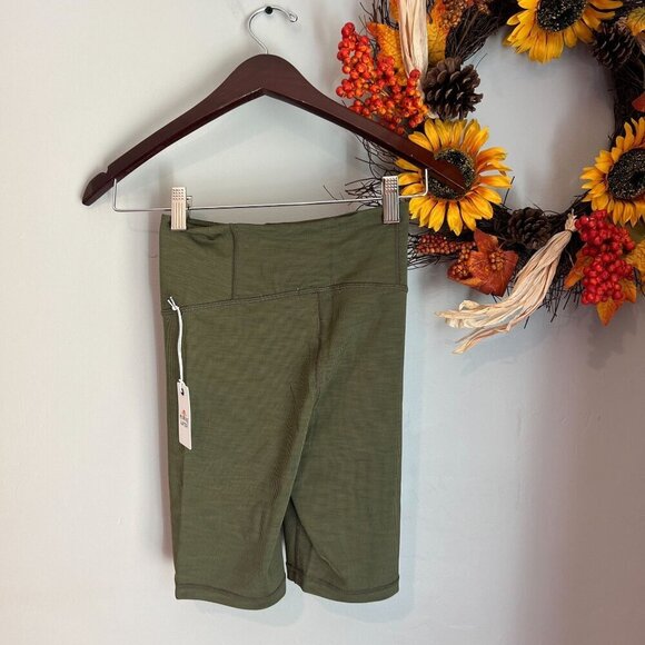 Marine Layer Studio Bike Short Extra Small in Olive Green - Picture 4 of 7
